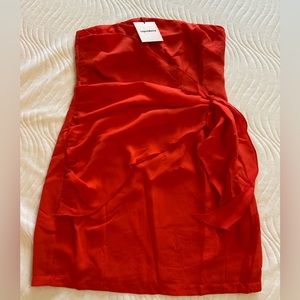 ⭐️SUPERDOWN NWT ANDRIA MINI DRESS: SIZE M⭐️